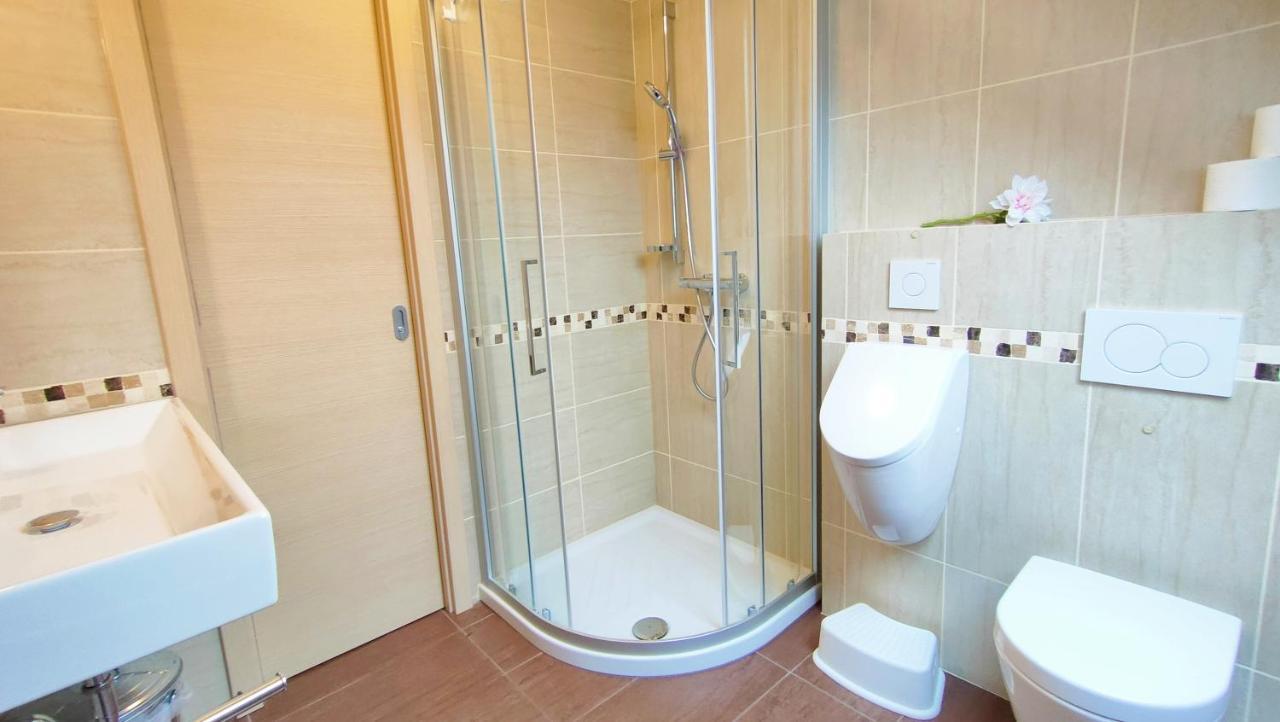 Apartmaji Dora Mojstrana Ngoại thất bức ảnh