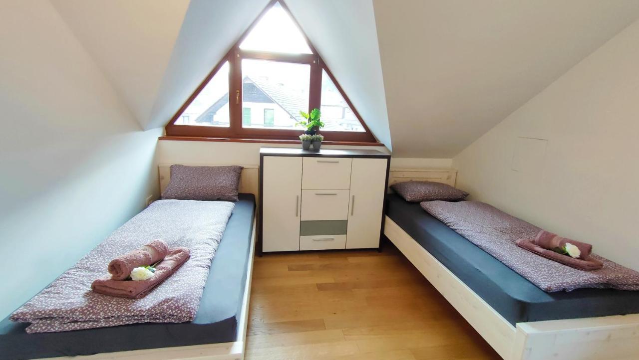 Apartmaji Dora Mojstrana Ngoại thất bức ảnh