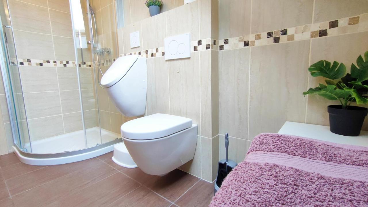 Apartmaji Dora Mojstrana Ngoại thất bức ảnh